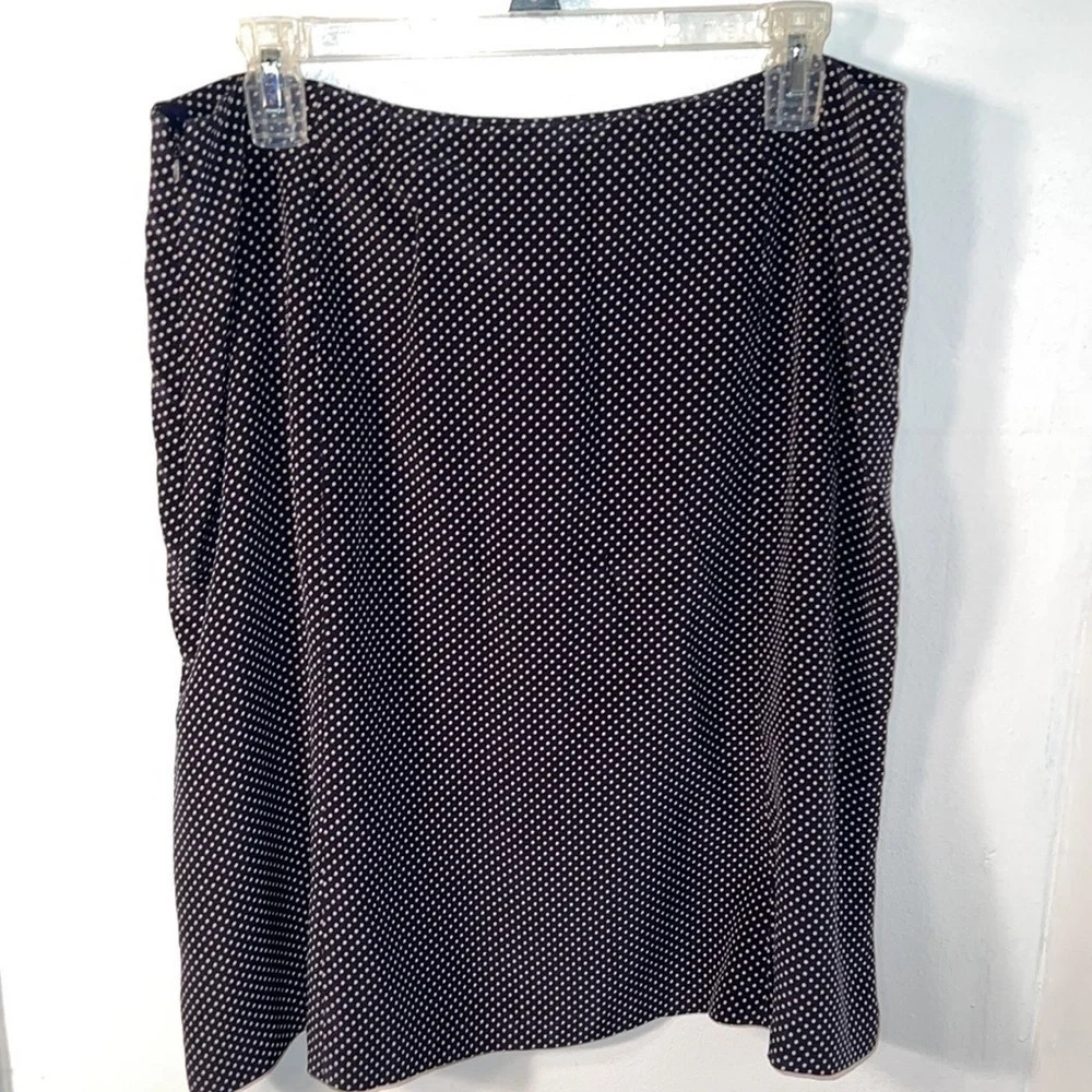 Talbots,16 Pure silk Aline midi skirt with side zip and button closure.